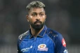 හර්දික් පාණ්ඩ්‍යා ගැන දුක හිතෙන ආරංචියක් - “IPL 2027 තෙක් ක්‍රීඩා කරන්න බැරි වෙයිද?''