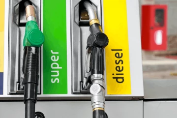 ඉන්ධන උණුසුම මැද ගොවීන්ට විශේෂ අවසර ලිපි