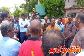 இரண்டாவது நாளாகவும் தொடரும் ஆசிரியர் போராட்டம்