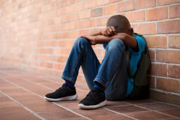 பிரான்ஸ் பள்ளியில் ஓரினச்சேர்க்கை கொடுமையால் 13 வயது சிறுவன் தற்கொலை