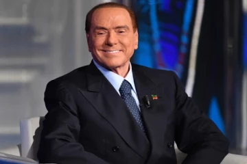 காதலிக்காக 900 கோடியை விட்டுச்சென்ற முன்னாள் பிரதமர்! யார் தெரியுமா?