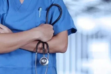 மருத்துவர்களின் ஓய்வு பெறும் வயதெல்லை நீடிப்பு!