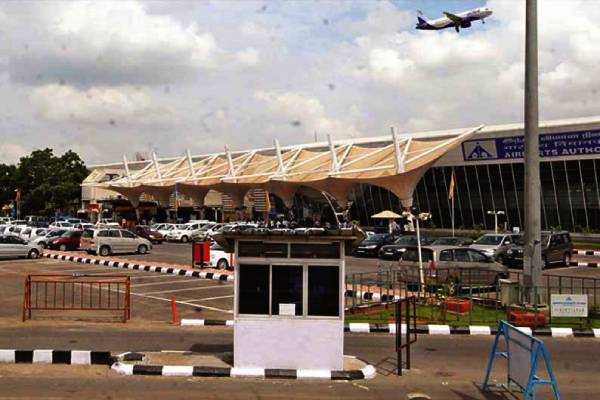 தமிழகத்தில் கொடூரம்: நள்ளிரவில் கூட்டு பாலியல் வன்கொடுமைக்கு உள்ளாக்கப்பட்ட மாணவி | Coimbatore College Student Abducted Case