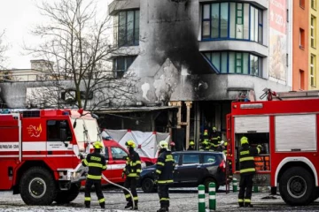 ஹோட்டல் ஒன்றில் ஏற்பட்ட பயங்கர தீ விபத்து... பரிதாபமாக உயிரிழந்த 6 பேர்!