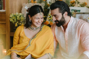 ஆலியா பட் - ரன்பீர் ஜோடிக்கு குழந்தை பிறந்தாச்சு! என்ன குழந்தை பாருங்க