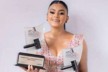 සම්මාන දෙකක් දෑතින් තුරුලු කරගෙන දිනක්ෂි දැන් කියන කතාව