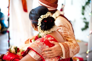 வெளிநாட்டு ஆசையால் யாழில் திருமணத்திற்கு பெண் பார்க்க சென்ற இளைஞனுக்கு நேர்ந்த கதி