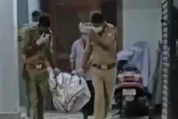 10 நாட்களாக தாயின் சடலத்துடன் வசித்த மகள் :  லக்னோவில் அதிர்ச்சி சம்பவம்