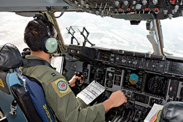 நள்ளிரவில் பெருமளவு ஆயுதங்களுடன் இலங்கைக்கு வந்த மர்ம விமானங்கள்: திரிசங்கு நிலையில் இந்தியா (Video)