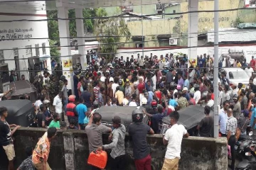 குறைந்த பட்ச அதிகாரத்தை பயன்படுத்துமாறு பொலிஸாருக்கு ஆலோசனை