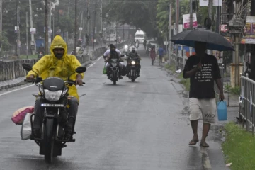 தமிழகத்தில் இன்று 7 மாவட்டங்களுக்கு ஆரஞ்ச் அலர்ட்- வானிலை மையம் எச்சரிக்கை