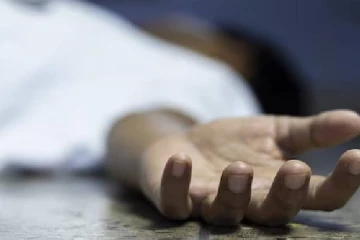 கொலை செய்தது தெரியாமல்.. போலீசார் உடன் செல்ல மறுத்து அடம்பிடித்த மாணவன்!