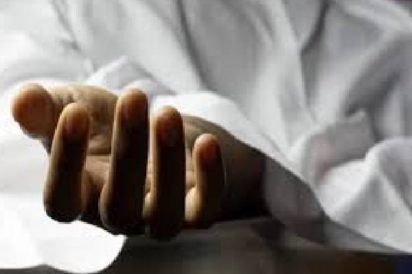 வீடொன்றில் சந்தேகத்துக்கிடமாக உயிரிழந்தவரின் சடலம் கண்டுபிடிப்பு | Hotel Employee Dies Mysteriously