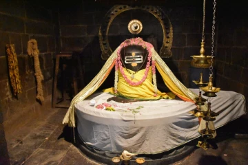 தமிழகம் மறந்து போன தாராசுரம் ஐராவதீஸ்வரர் கோயில் சிறப்புகள்