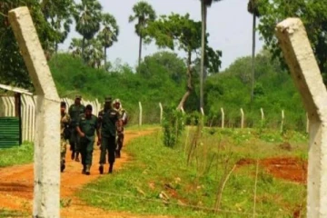 மாகாண சபை இயங்காத சூழலில் வடக்கில் படையினருக்கு அரச காணிகள் தாரைவார்ப்பு: வெளியான தகவல்