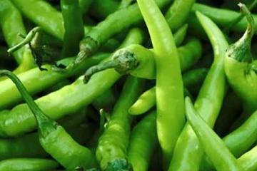 இலங்கையில் வரலாறு காணாத விலை அதிகரிப்பில் பச்சை மிளகாய்!