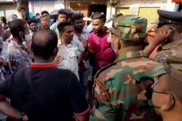 கொழும்பில் முக்கிய வீதியை மறித்து மக்கள் போராட்டம் (VIDEO)