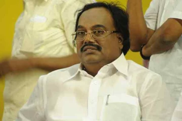 யாரும் என்னை  பார்க்க வரவேண்டாம் : துணை சபாநாயகர் பிச்சாண்டி வேண்டுகோள்