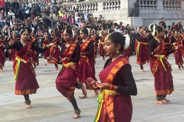 முள்ளிவாய்க்கால் நினைவு நாளில் பிரித்தானியாவில் இடம்பெற்ற பிரம்மாண்ட நடன நிகழ்ச்சி