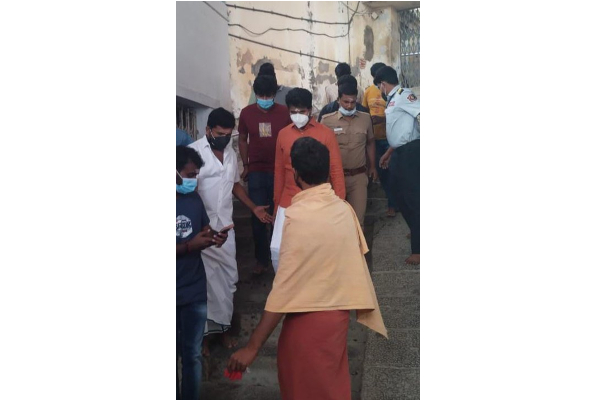 பழனி கோவிலில் சாமி தரிசனம் செய்த நடிகர் சிவகார்த்திகேயன்.. வெளியான புகைப்படம் | Sivakarthikeyan In Temple
