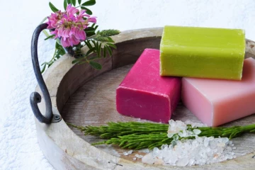 ස්වාභාවික බේබි සබන් ගෙදරදීම හදාගමු .