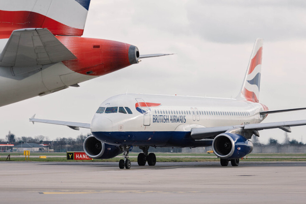 british airport-பிரித்தானிய விமான நிலையம்