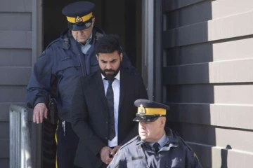 கனடாவில் நாடு கடத்தப்படவுள்ள இந்தியர்! எதற்காக?