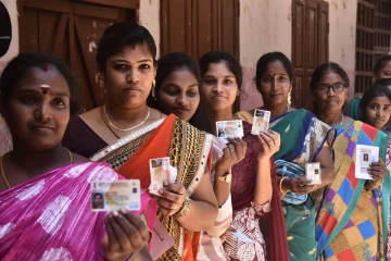 விஜய் வருகையால் தான் வாக்கு சதவீதம் உயர்ந்ததா? - தரவுகள் சொல்வது என்ன?