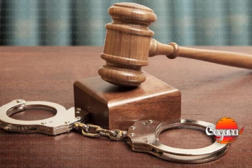 බන්ධනාගාර නිලධාරියකුගේ අත මන්නා පිහියකින් කපලා තිදෙනෙක් කරපු අපරාදේ.