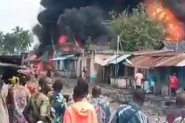 பெனின் தீ விபத்தில் குழந்தைகள் இருவர் உட்பட 35 பேர் பலி