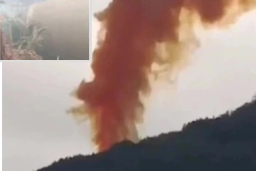 வானிலிருந்து விழுந்த விசித்திர தீப்பந்து..! தொடரும் மர்மம்