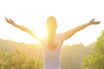 உடல் வெப்பத்தினை தணிக்க சாப்பிட வேண்டிய உணவுகள்