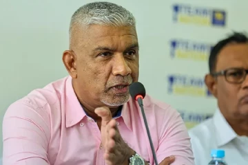 ශ්‍රී ලංකා ක්‍රිකට් තේරීම් කමිටුවේ හිටපු සභාපති ප්‍රමෝද්‍ය වික්‍රමසිංහ රුපියල් මිලියන 75ක වන්දියක් ඉල්ලා නඩු පවරයි - හේතුව මෙන්න