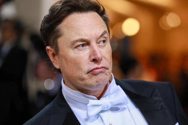 என்னடா இது சோதனை : மோசமான உலக சாதனை படைத்த எலான் மஸ்க் | Elon Musk Lost Guinnus Record