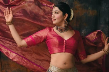 நடிகை பிரணிதா ஹாட் போட்டோஷூட்