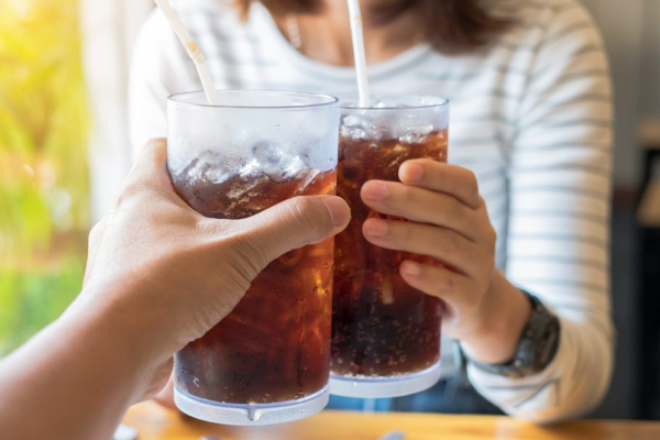 டயட் கோக் குடிப்பவரா நீங்கள்; காத்திருக்கும் ஆபத்து! | Diet Coke Cause Cancer A Recent Study