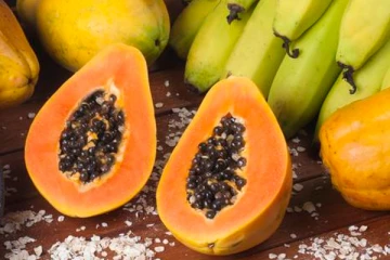 மாதவிடாய் காலத்தில் பப்பாளிப்பழத்தை சாப்பிடாதீங்க! ஆபத்து