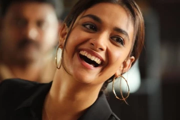 கழுத்து நிறைய தங்கத்துடன் நடிகை கீர்த்தி சுரேஷ்.. வெளிவந்த புகைப்படம்