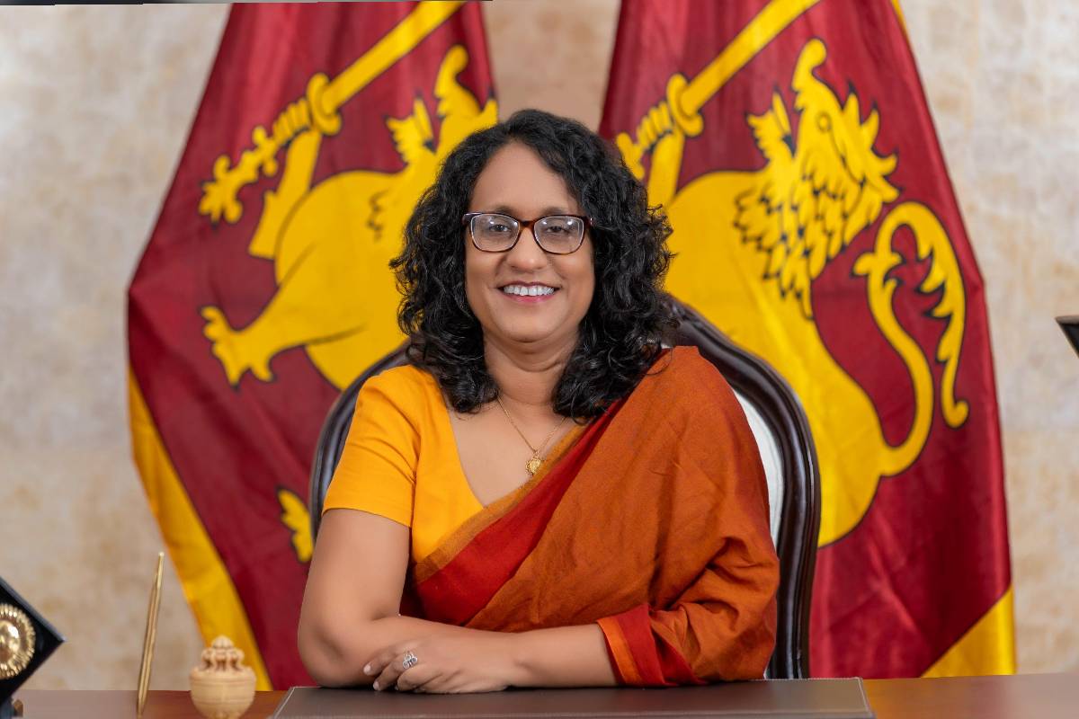 பிரதமர் ஹரினியை கொல்ல சதி..! சமூக ஊடகப் பதிவால் எழுந்துள்ள சர்ச்சை | Investigations Launched Plot Assassinate Harini பிரதமர் ஹரினியை கொல்ல சதி..! சமூக ஊடகப் பதிவால் எழுந்துள்ள சர்ச்சை | Investigations Launched Plot Assassinate Harini
