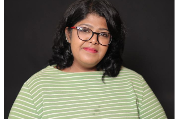 பெற்றோர்களை இழந்து வாழ்க்கையில் கஷ்டங்களை அனுபவிக்கும் காற்றுக்கென்ன வேலி சீரியல் பிரபலம்- இப்படியொரு சோகமா? | Kaatrukkenna Veli Serial Dayana Interview