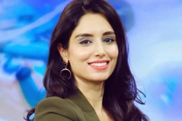 இந்தியாவை விட்டு வெளியேறிய பாகிஸ்தான் தொகுப்பாளினி? இந்து மத நம்பிக்கைகளை இழிவுபடுத்தியதாக புகார்..பழைய பதிவுகளால் வந்த வினை