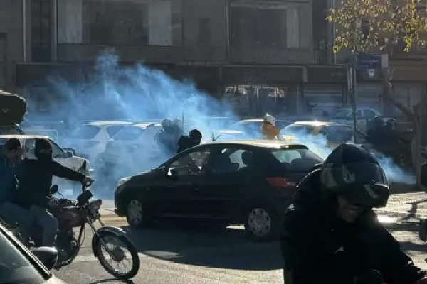 ஈரானில் நாடு தழுவிய அளவில் கிளர்ச்சி - 10 நாட்களில் வெடித்துள்ள போராட்டம் | Major Nationwide Uprising In Iran