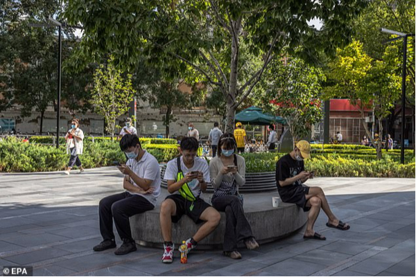 சீனாவில் சிறுவர்களுக்கு விதிக்கப்பட்ட அதிரடி கட்டுப்பாடு! | China Limits Children 3 Hours Online Gaming Week
