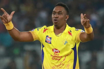 பிராவோவை கழட்டி விட தயாராகும் சென்னை அணி - காத்திருக்கும் 3 அணிகள்