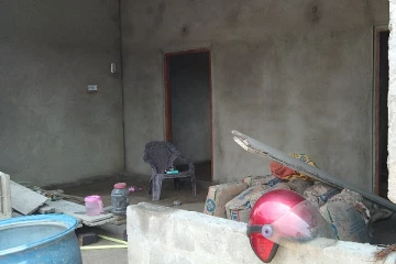 பாரிய பொருளாதார நெருக்கடியால் கட்டுமான தொழில் வீழ்ச்சி: தொழிலாளர்கள் விசனம் (Photos)