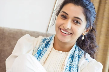 அவர் படம்னா எதையும் கேட்க மாட்டேன்.. யாரை சொல்கிறார் பிரியா பவானி ஷங்கர்?