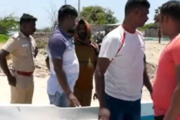 நடுக்கடலில் ஹெலிகொப்டர் மூலம் சுற்றிவளைக்கப்பட்ட இலங்கையர்கள்! இந்தியாவில் தீவிர விசாரனை