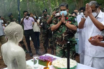 முல்லைத்தீவில் பிடுங்கியெறியப்பட்ட சூலம்! இராணுவம் புடை சூழ புத்தர் சிலையை நிறுவிய அமைச்சர்