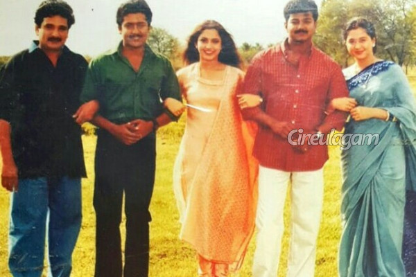 தேவயானியை மோசமாக நடத்திய பிரபல இயக்குனர்.. உண்மையை உடைத்த சக நடிகை | Director Kalanjiyam Totured Devayani தேவயானியை மோசமாக நடத்திய பிரபல இயக்குனர்.. உண்மையை உடைத்த சக நடிகை | Director Kalanjiyam Totured Devayani