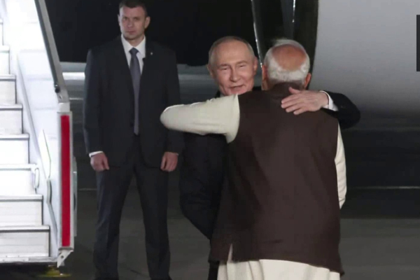 modi welcomes putin